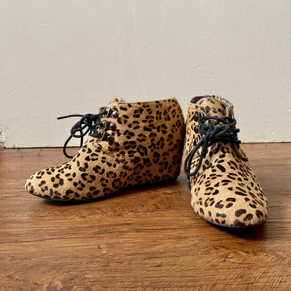Leopard Print Heeled Bootie BOGO - Picture 1 of 3